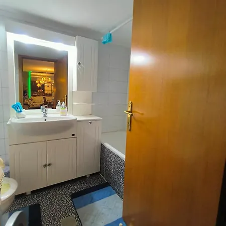 Ck Urban Haven 2br With Free Parking-10 Min To Tif-city Center Θεσσαλονίκη