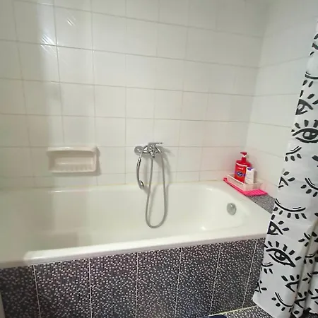 Ck Urban Haven 2br With Free Parking-10 Min To Tif-city Center Θεσσαλονίκη